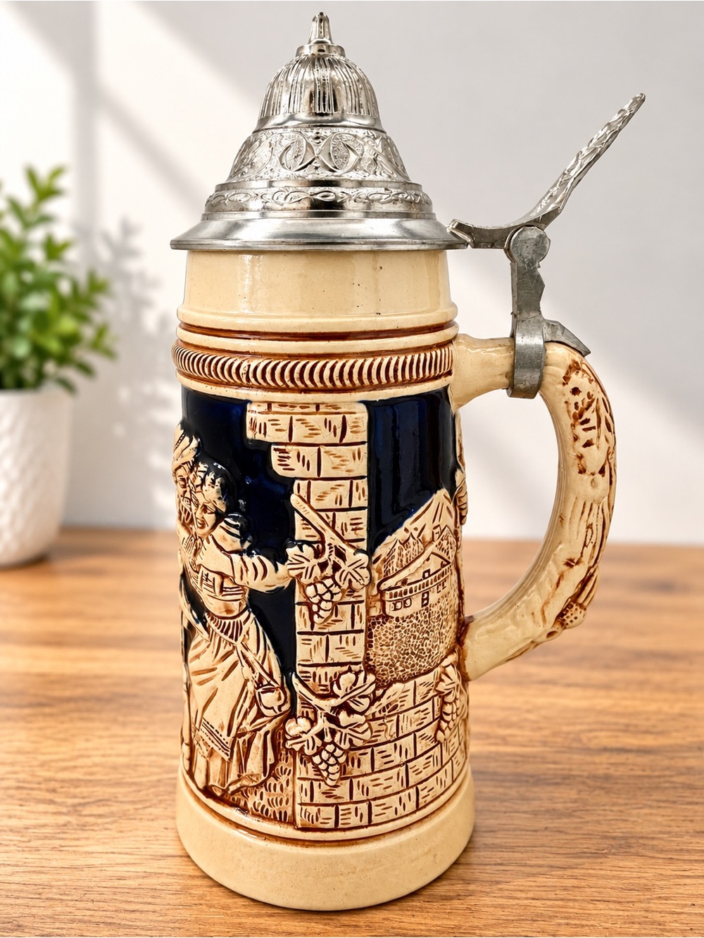 Vintage Original KING West Germany 300 1/2L Lidded Beer Stein Tavern Scene